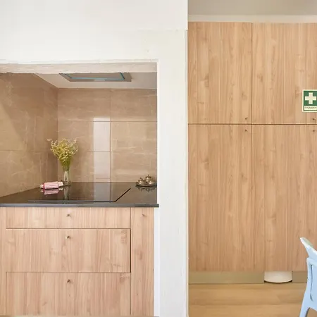 Brand New Hostel Anjos-2