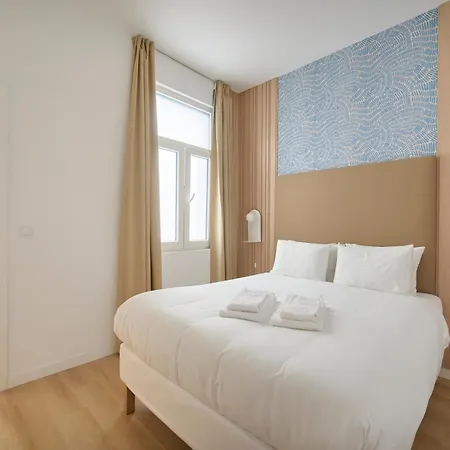 Brand New Hostel Anjos-3